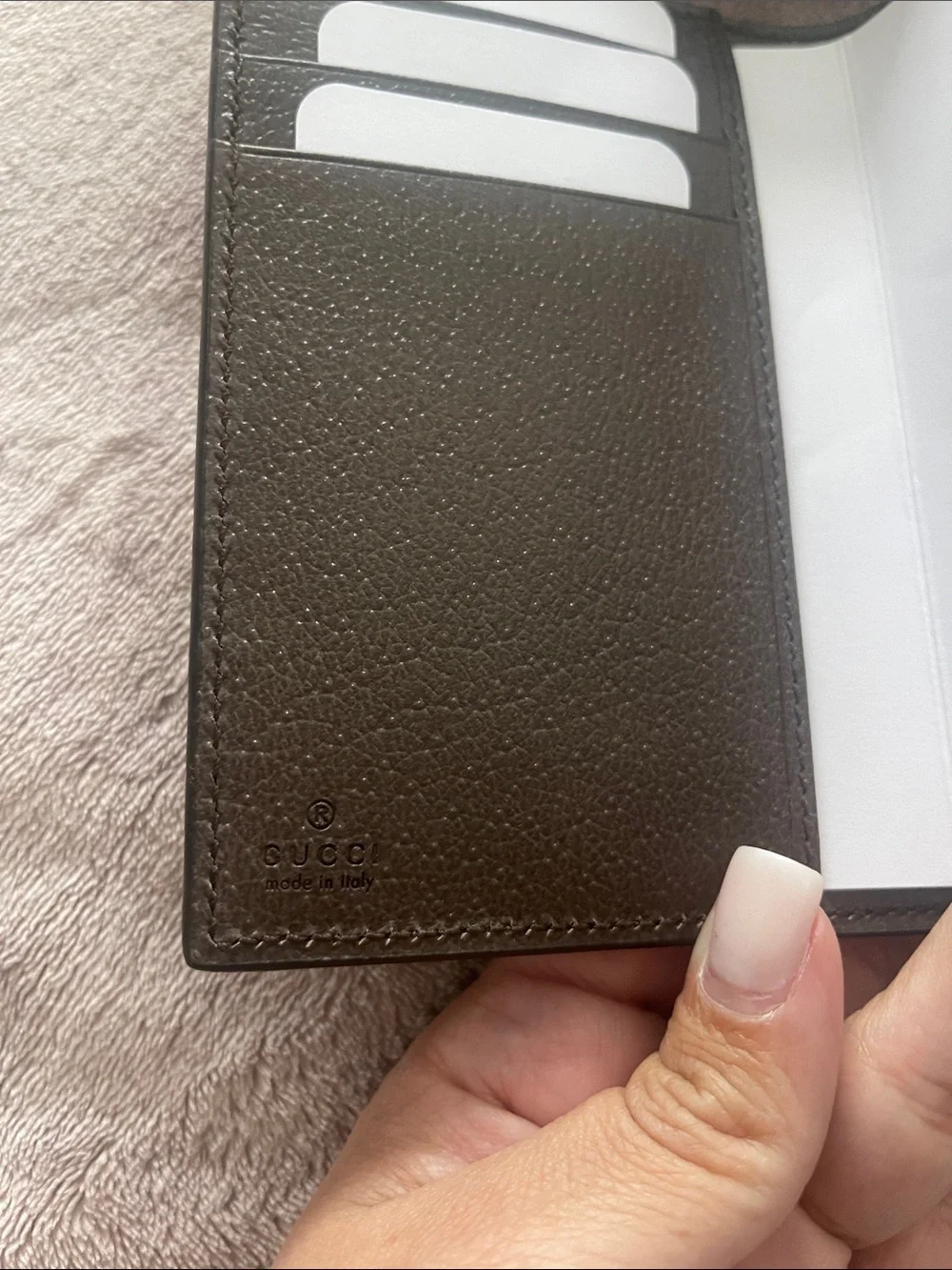 Gucci GG Supreme Passport Holder